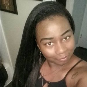 Meet your Posher, Latrice